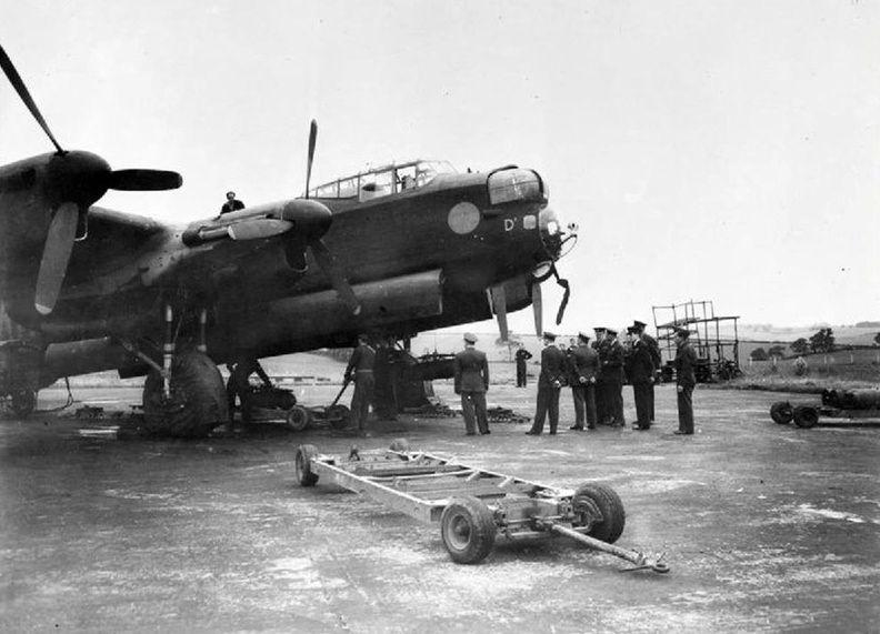 Avro lancaster np 460 squadron raaf