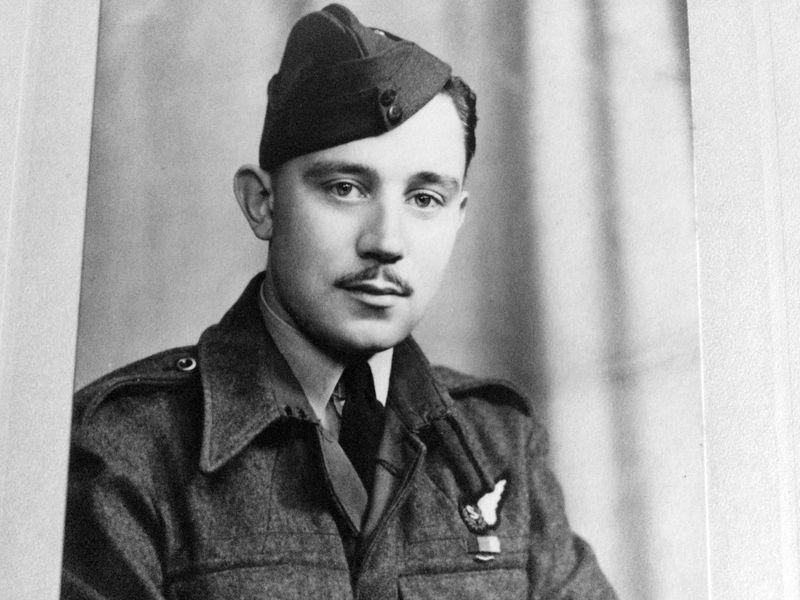 Maurice johna cowley raf no 105 sqn