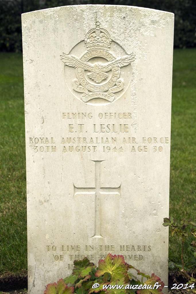 Grave flying officer ernest thorburn leslie